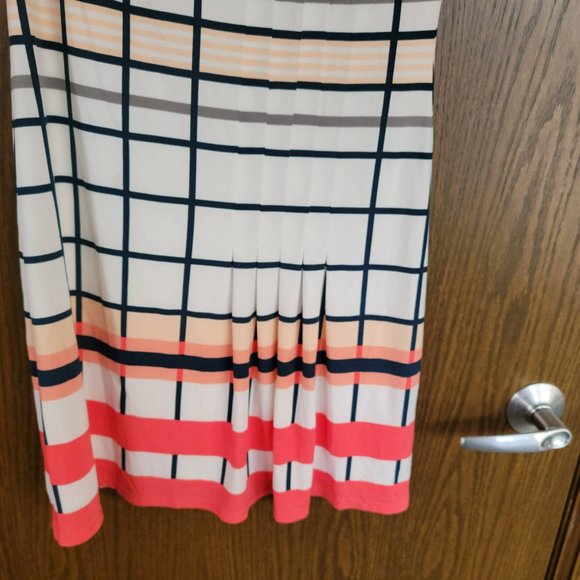 Donna Morgan Pleated Striped Sleeveless Sundress Size 6 - Picture 3 of 10